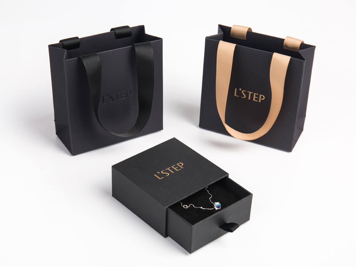 Custom Luxury Paper Bag Packaging